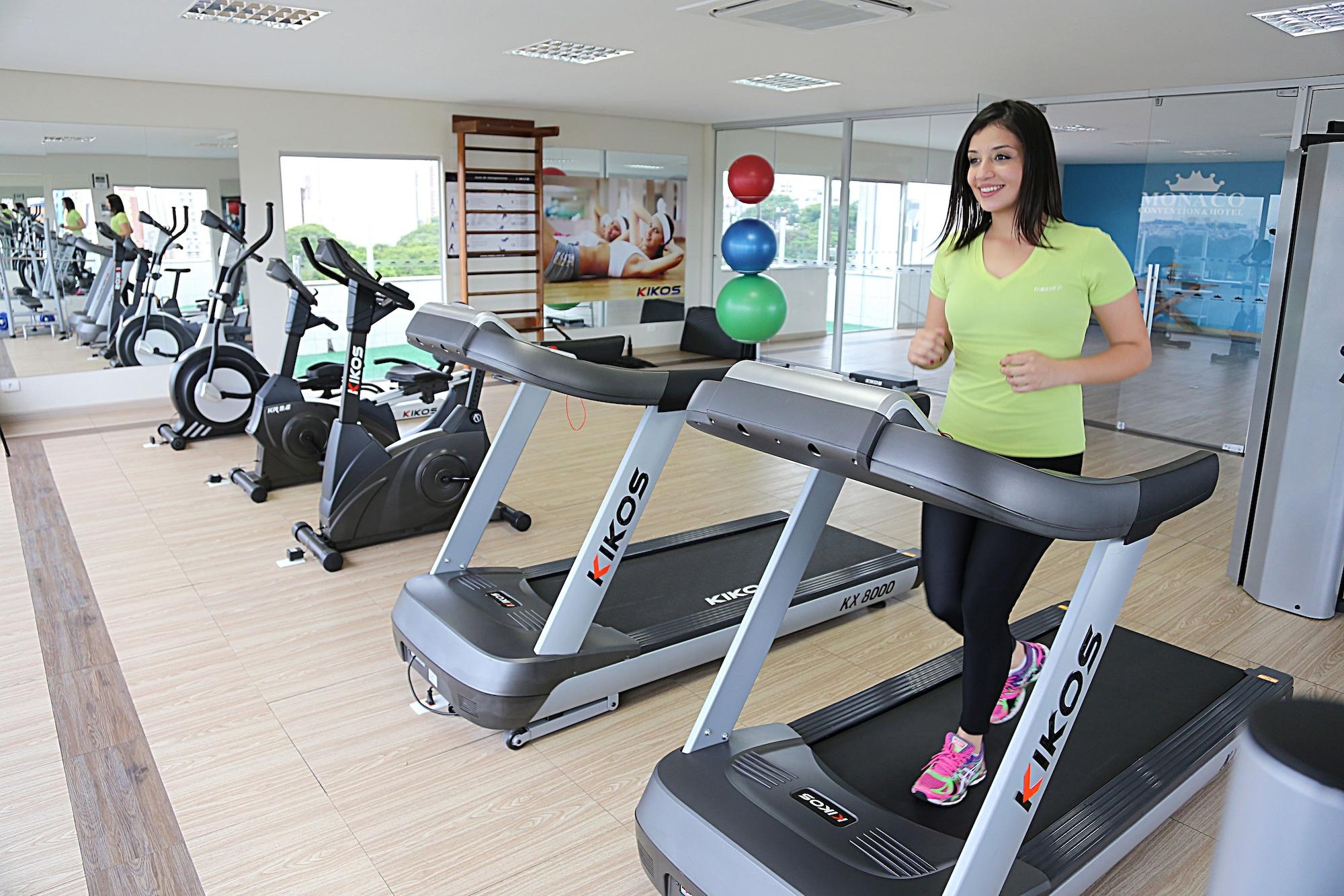 Gimnasio Summit Hotel Monaco