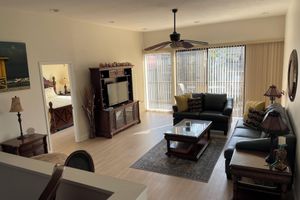 Alquiler Temporario - Steps to 2025 #1 rated Beach in USA Spacious2+2Condo,pool,garageTranquil Setting