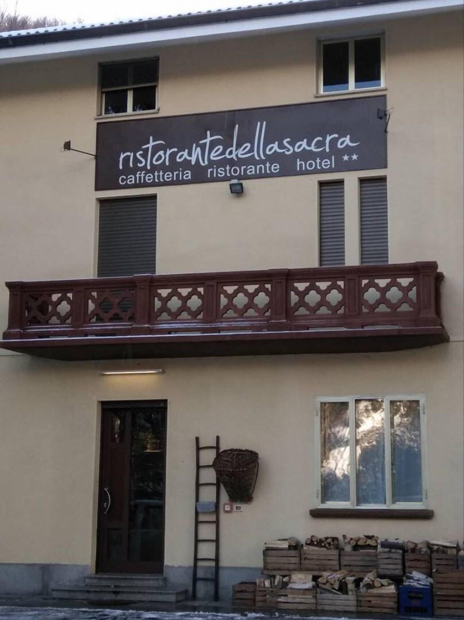 Vista Exterior Albergo Ristorante della Sacra