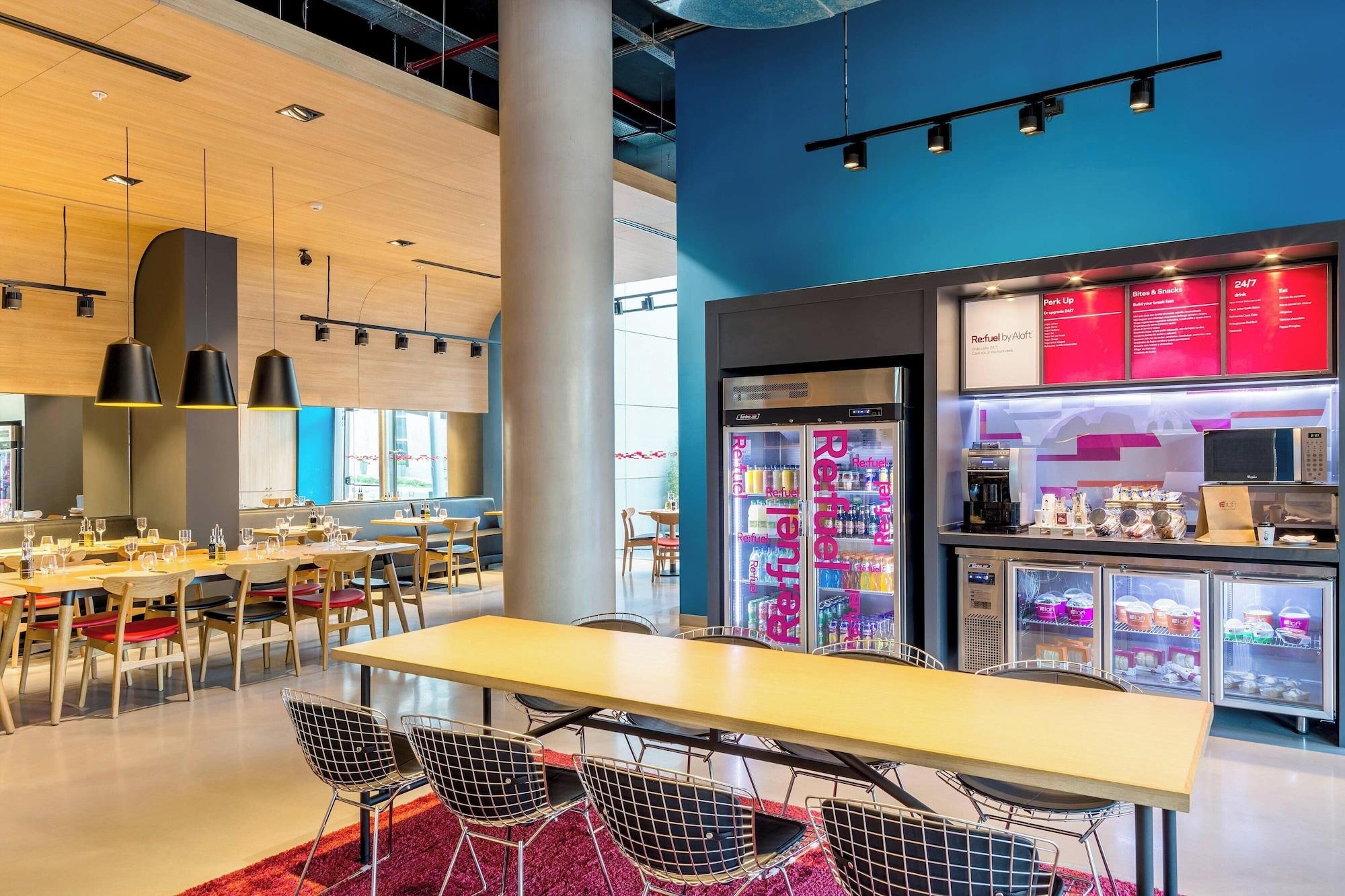 Restaurant Aloft Montevideo Hotel by Marriott
