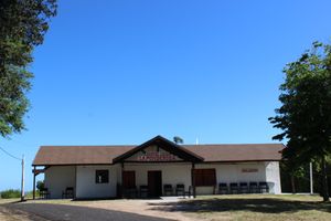 Alojamiento - LA PONDEROSA Hostel & Camping