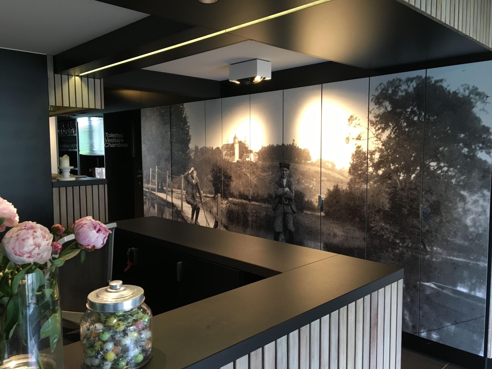 Vista Lobby Hotel La Passerelle