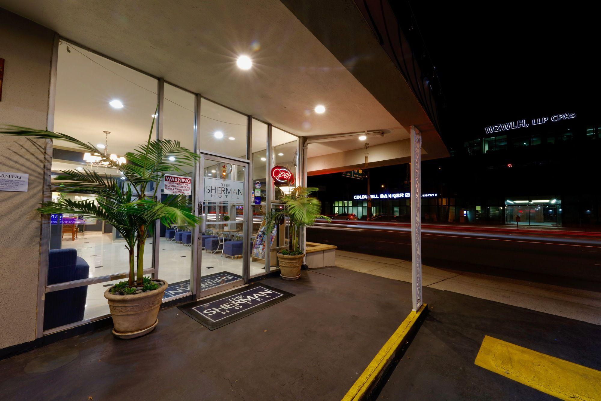 Vista Exterior The Sojourn Los Angeles - Sherman Oaks