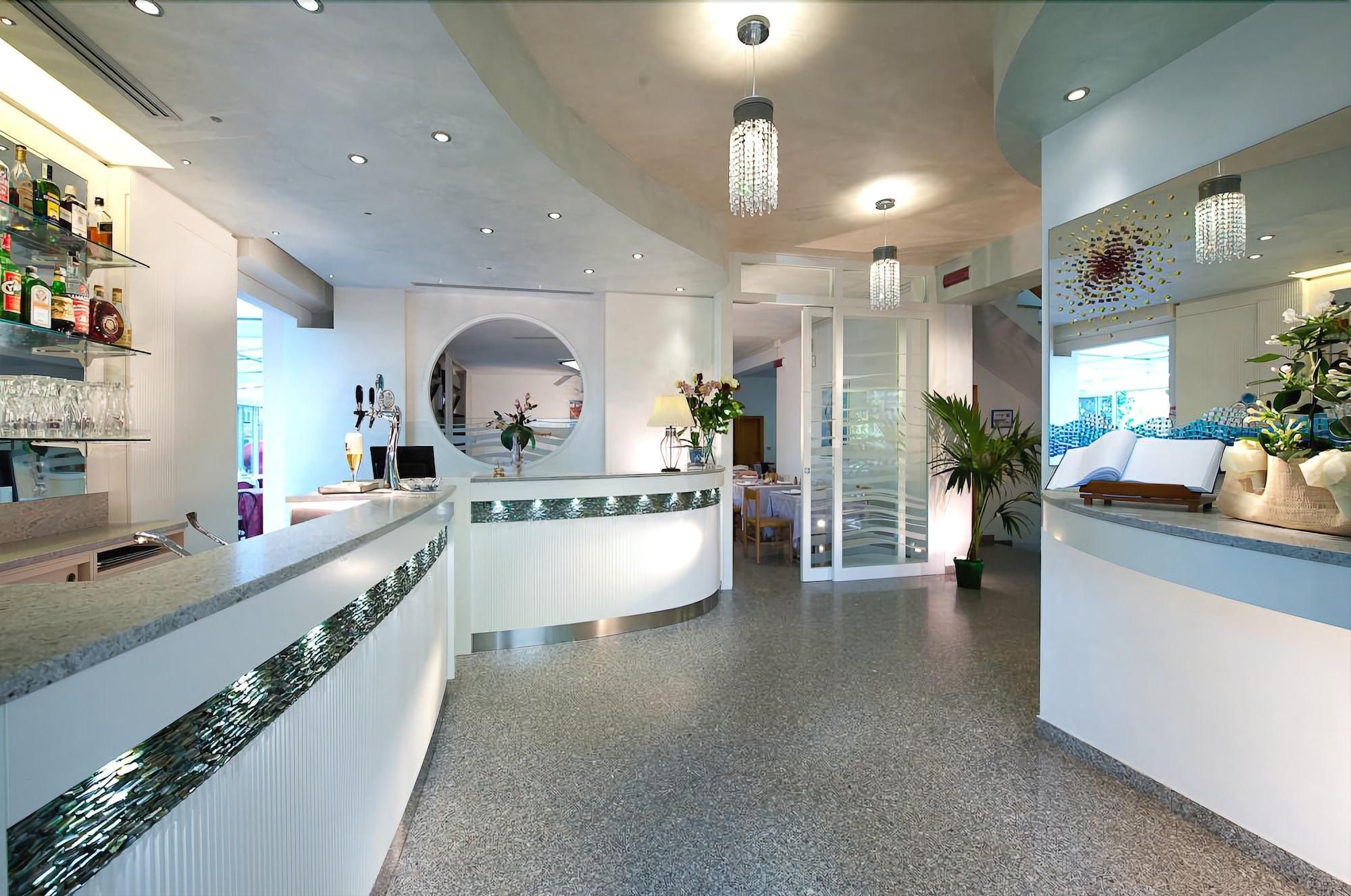 Vista Lobby Hotel Felix