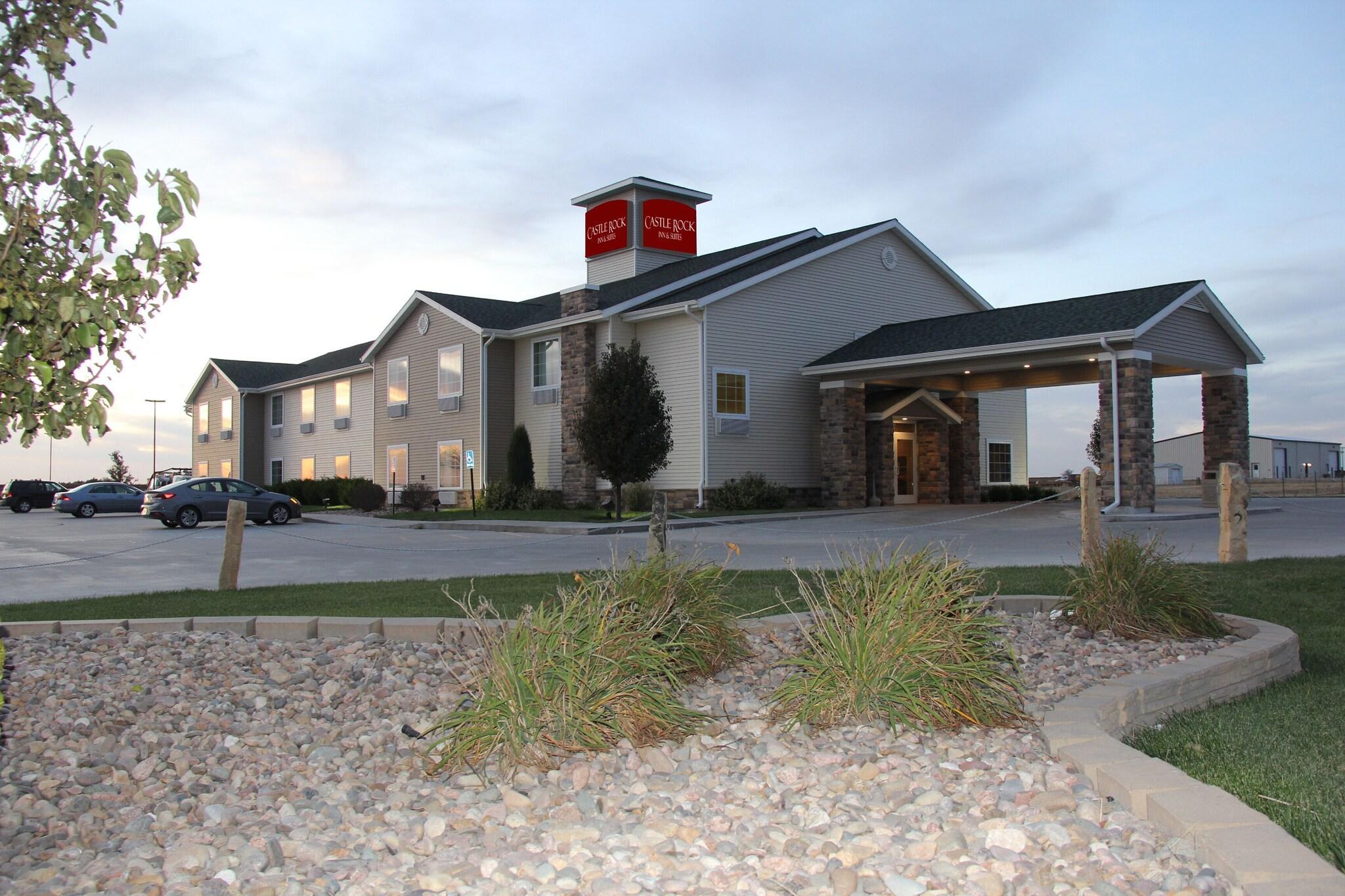 Vista Exterior Castle Rock Inn & Suites