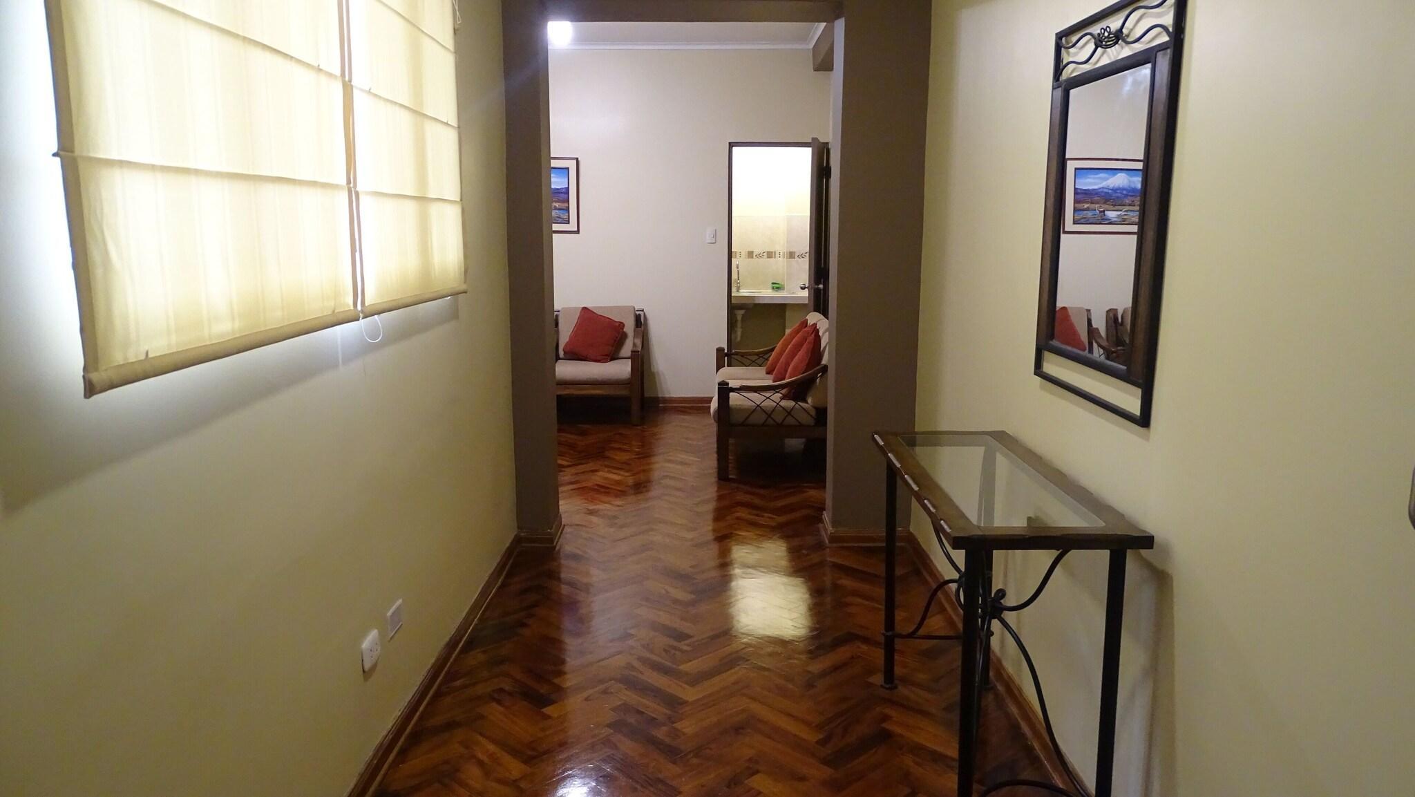 Vista Lobby Suites Larco 656