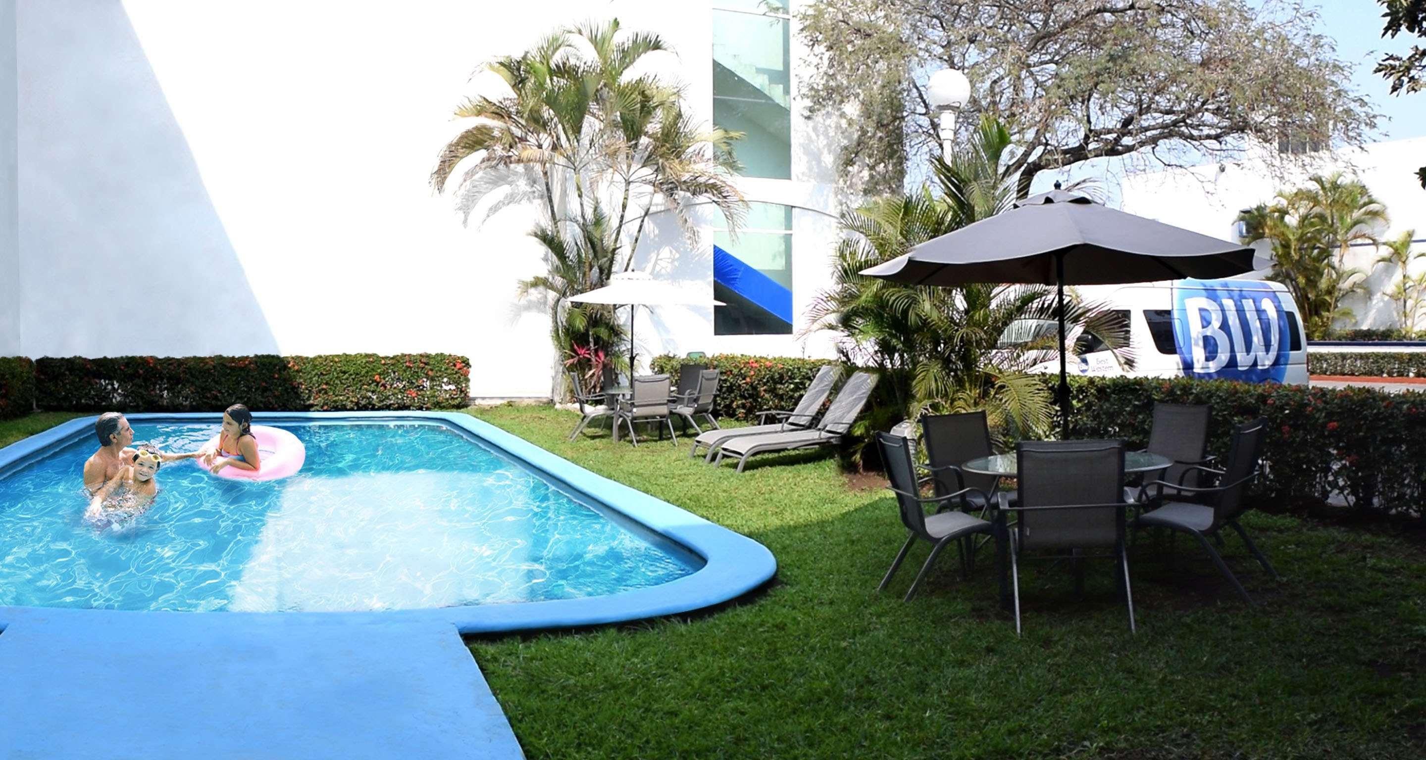 Vista Piscina Best Western Global Express
