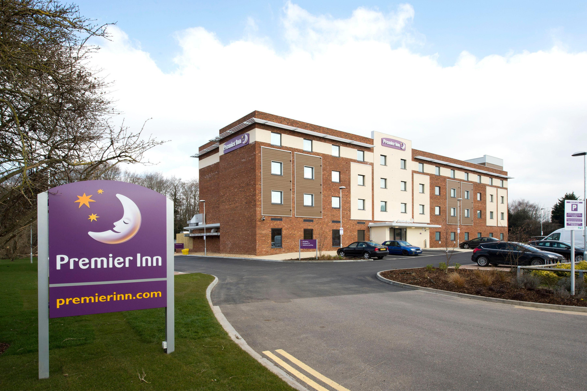 Vista Exterior Premier Inn Portsmouth Havant South