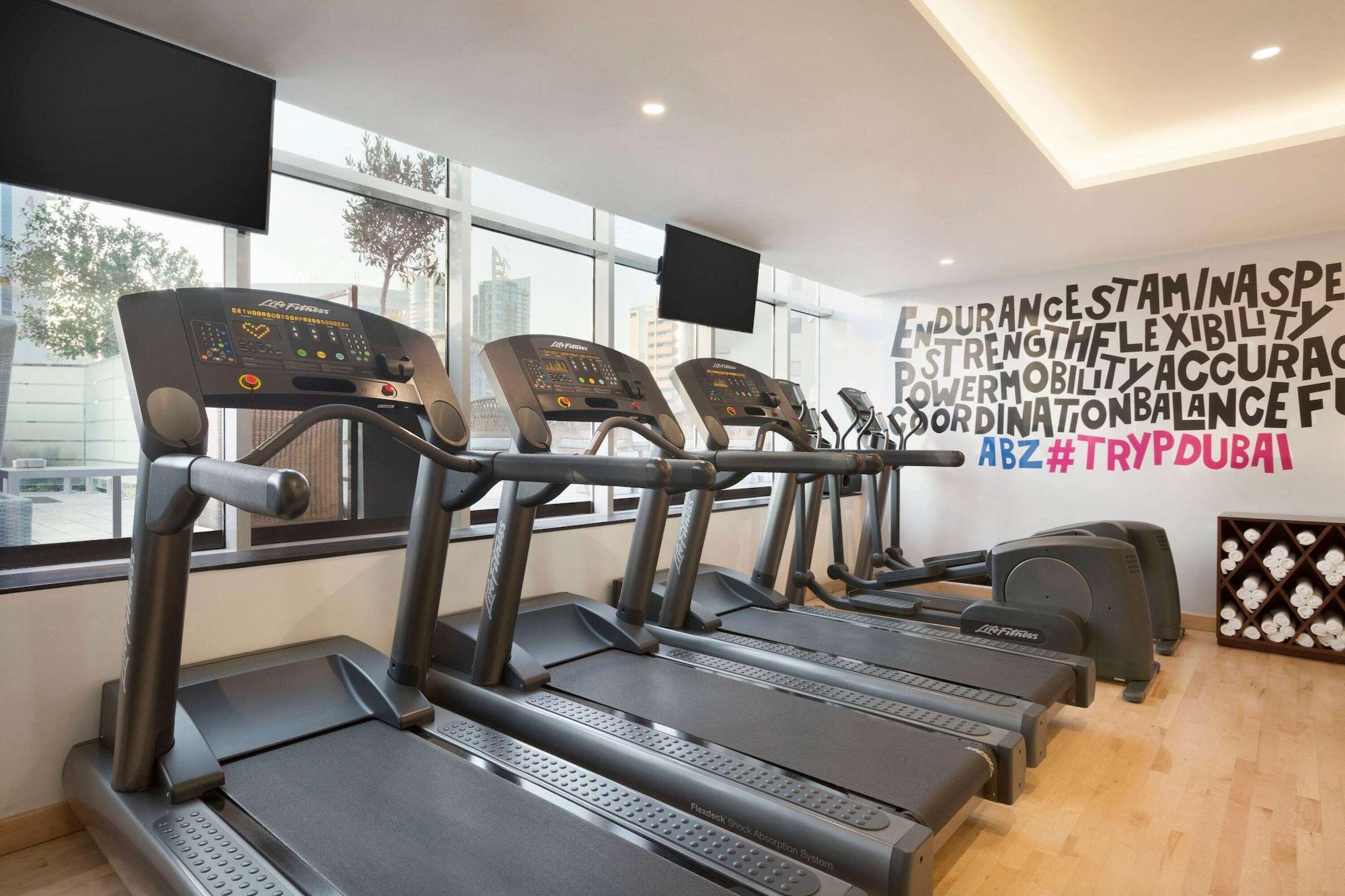 Gimnasio TRYP by Wyndham Dubai
