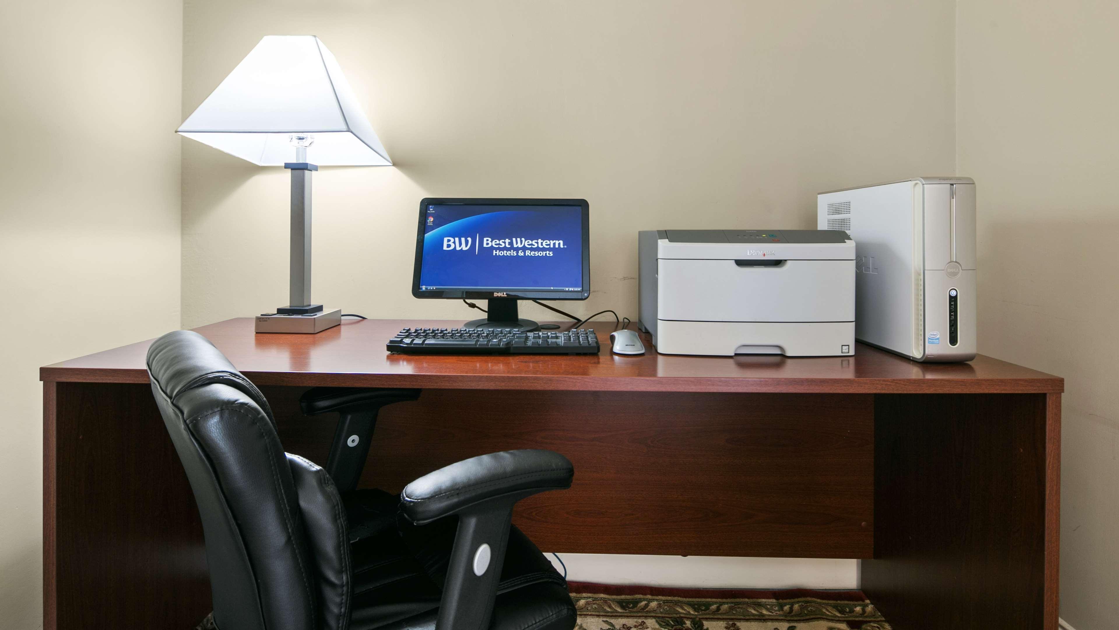 Centro de Negocios Best Western San Marcos