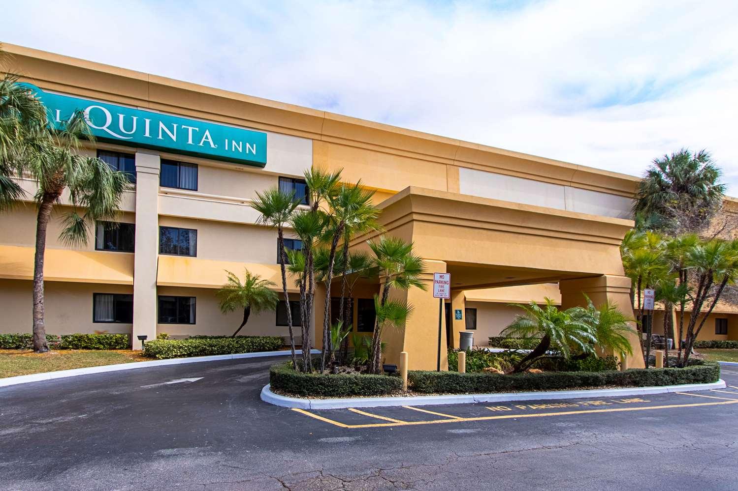 Vista Exterior La Quinta Inn by Wyndham Ft. Lauderdale Tamarac East