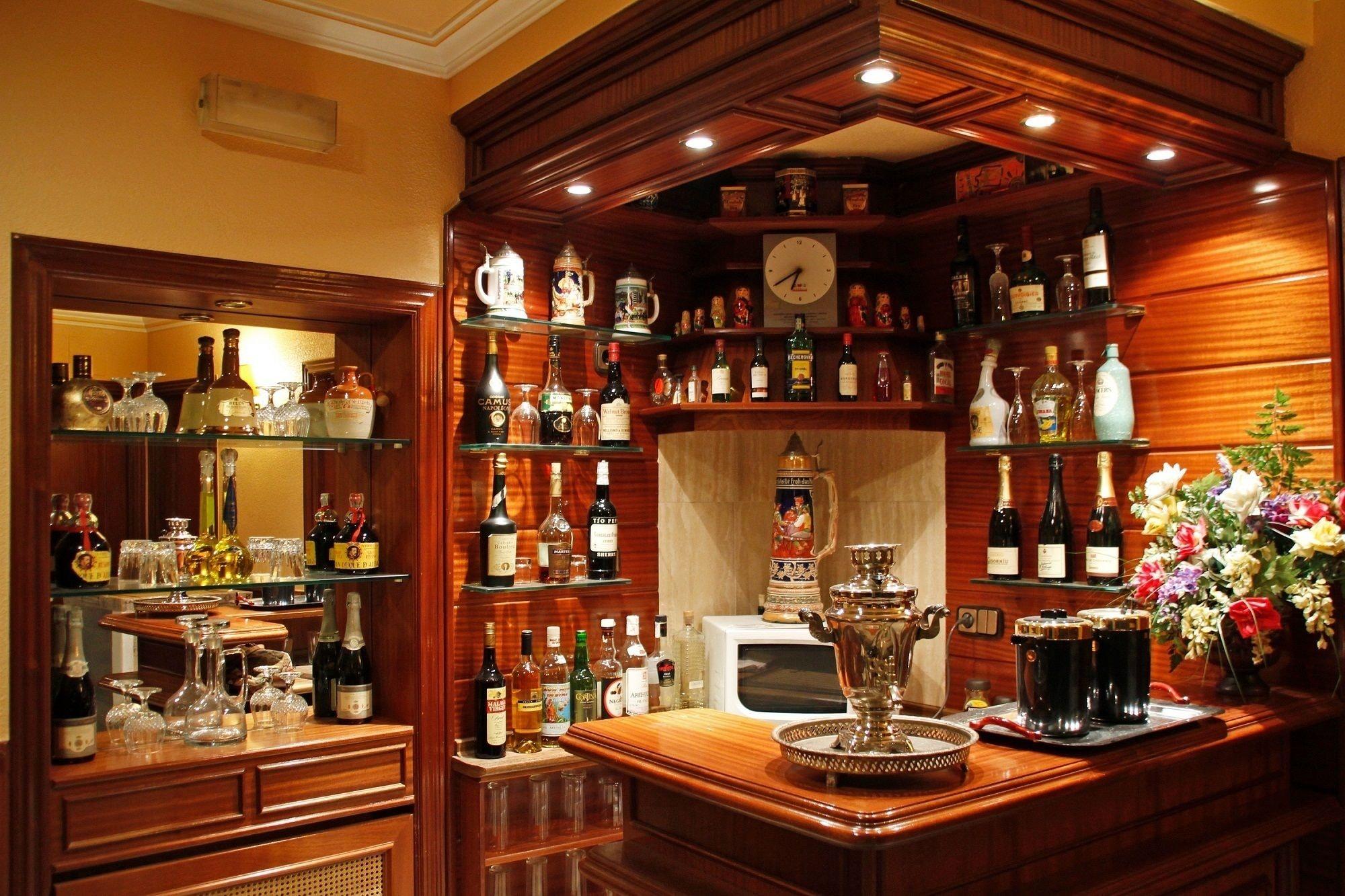 Bar/Salón Hostal Victoria III