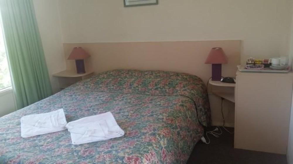 Habitación Rainbow Motel