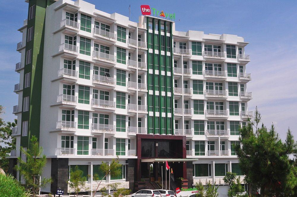 Vista Exterior Travelday Bandung