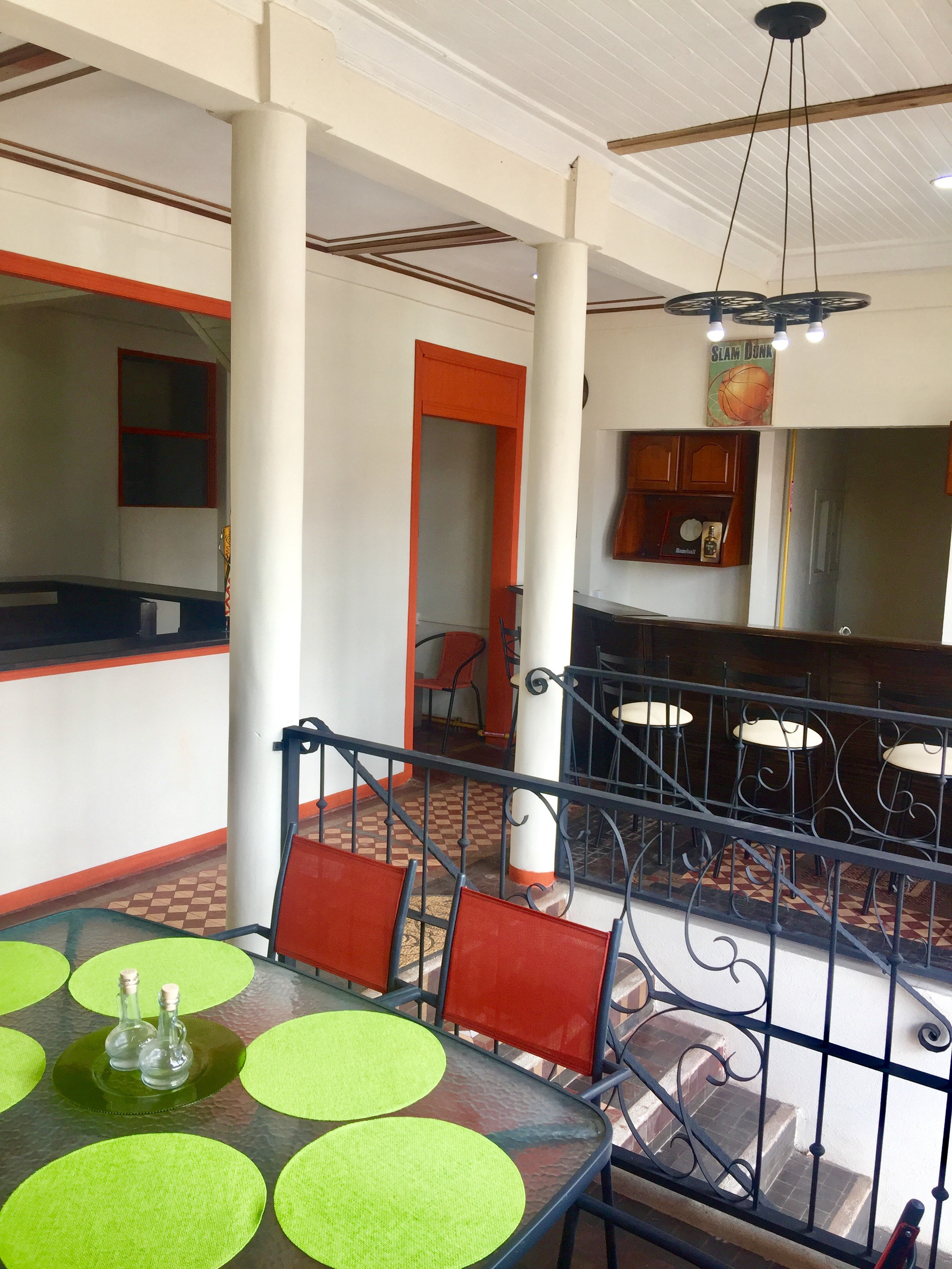 Bar/Salón Hotel & Hostel Bristol San Jose
