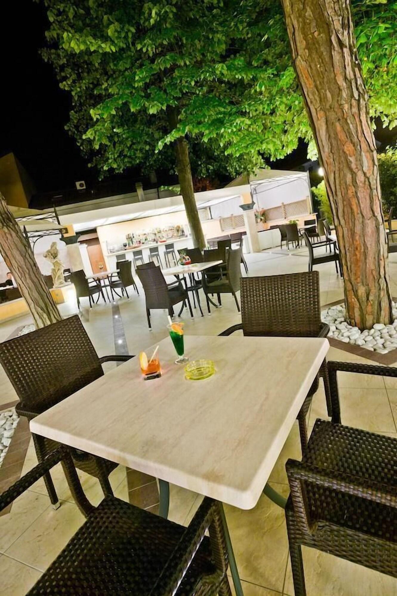 Bar/Salón Park Hotel Belsoggiorno