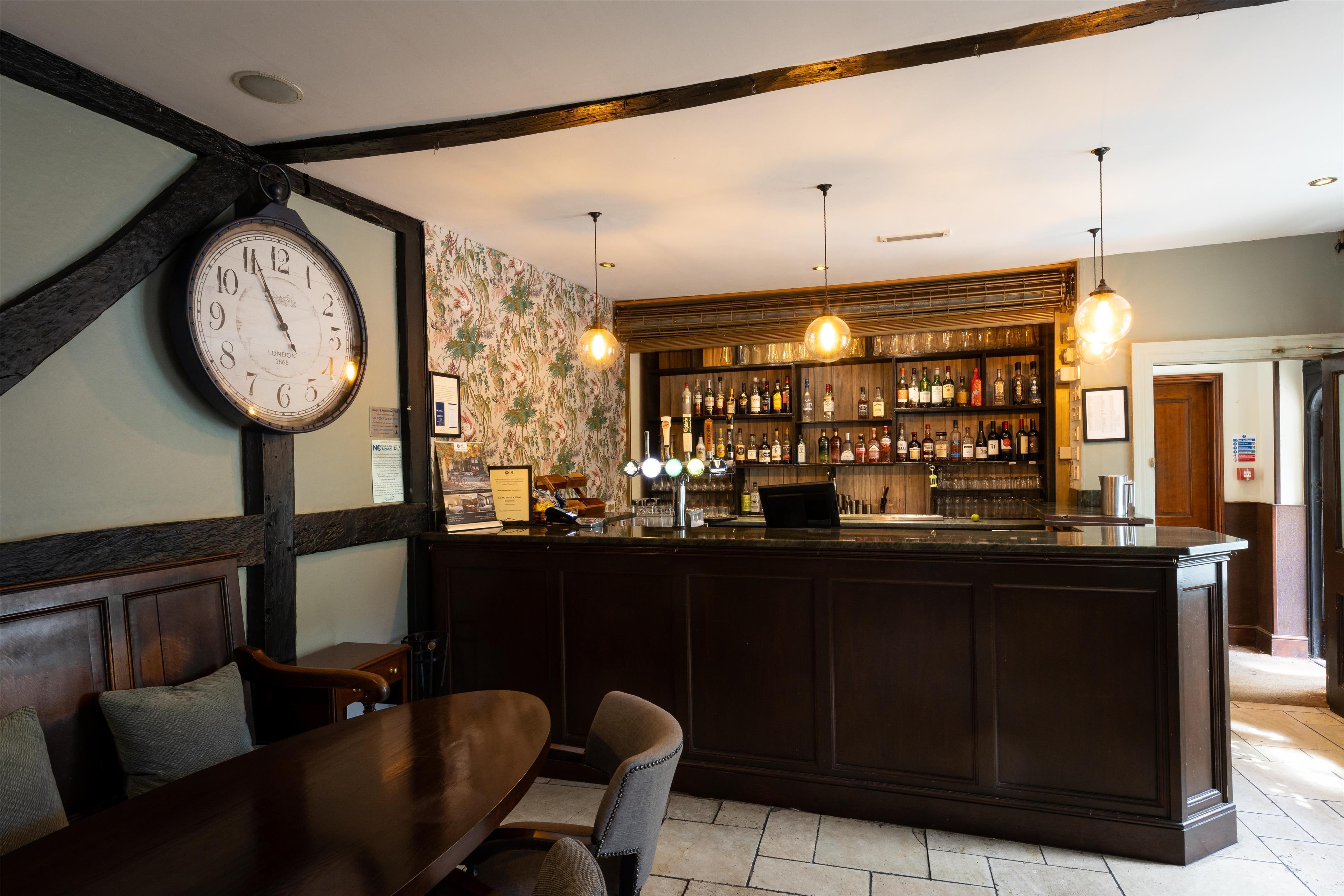 Bar/Salón Best Western Red Lion Hotel