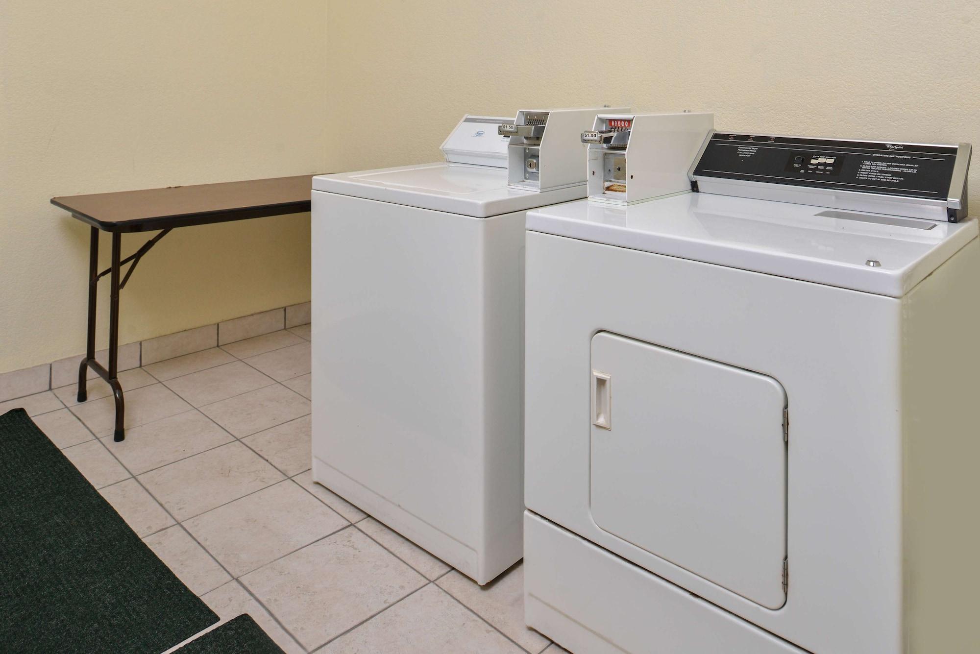 Comodidades del Alojamiento Americas Best Value Inn Houston at FM 1960 & I-45