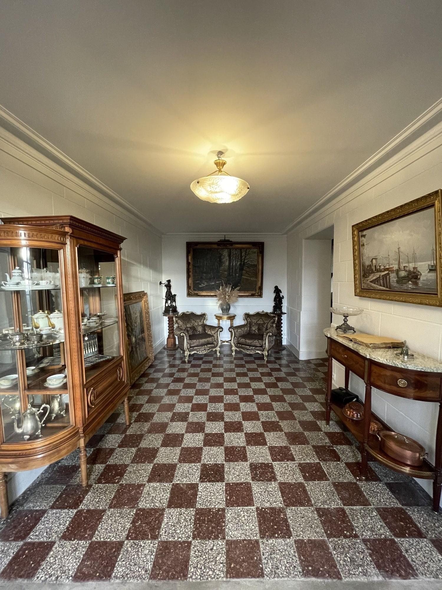 Vista Lobby Château La Rametière