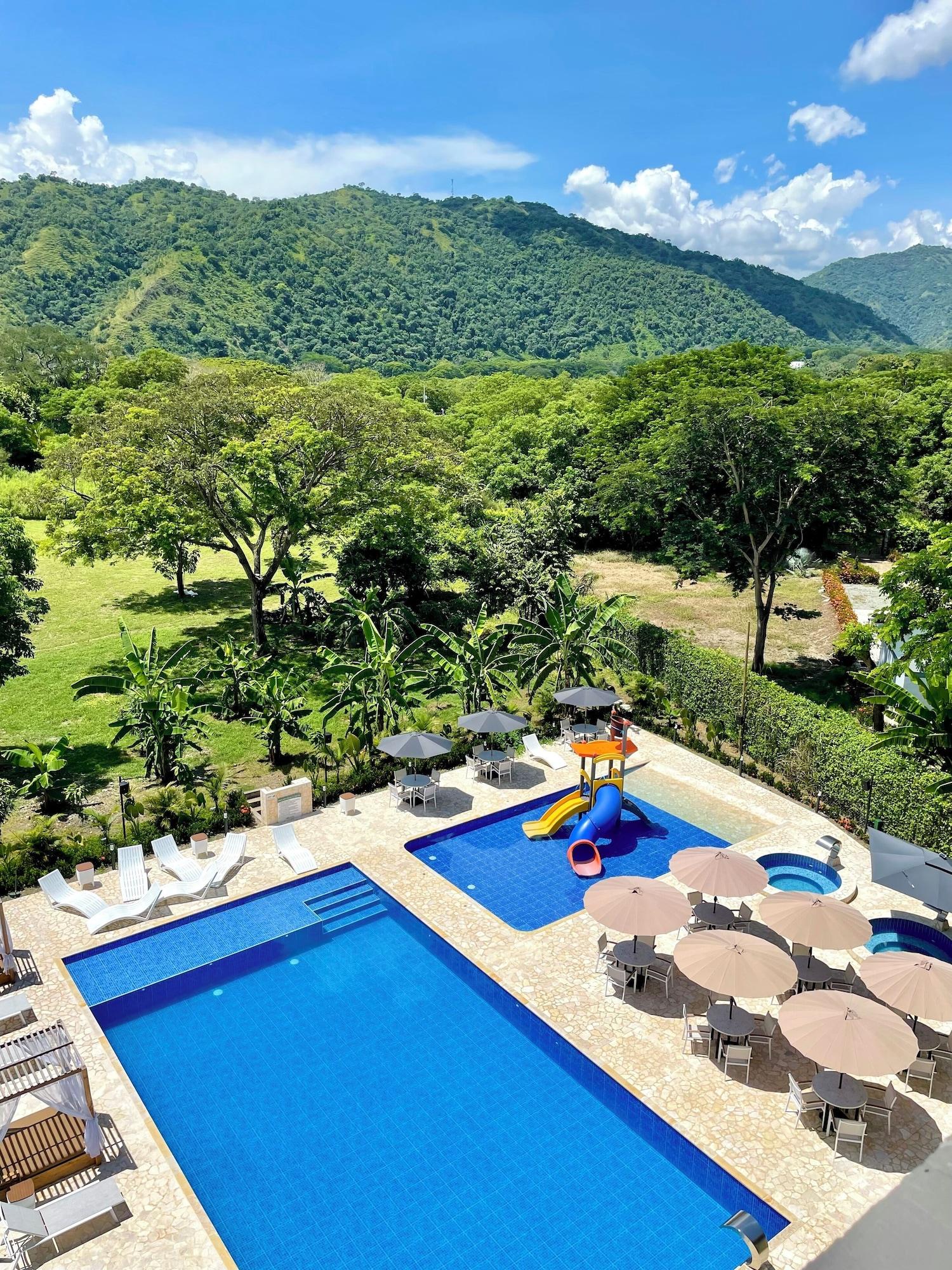 Vista Piscina Ivanna Hotel Campestre - Santa Fe de Antioquia