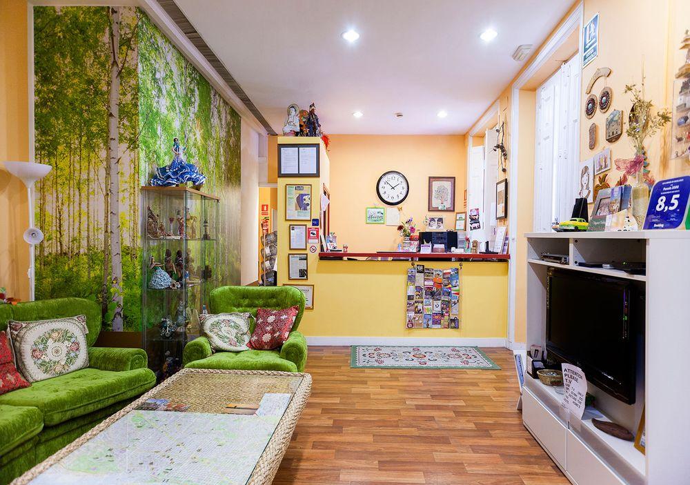 Varios Hostal Pensio 2000