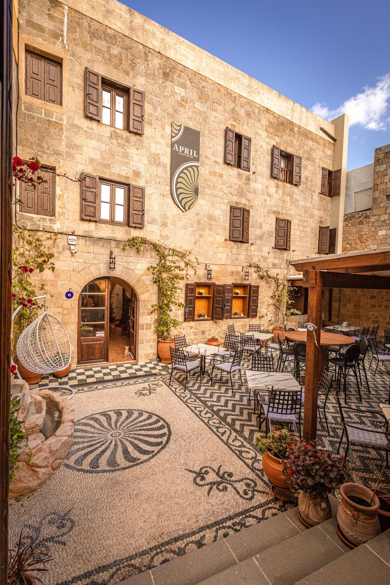 Varios April Medieval Hotel
