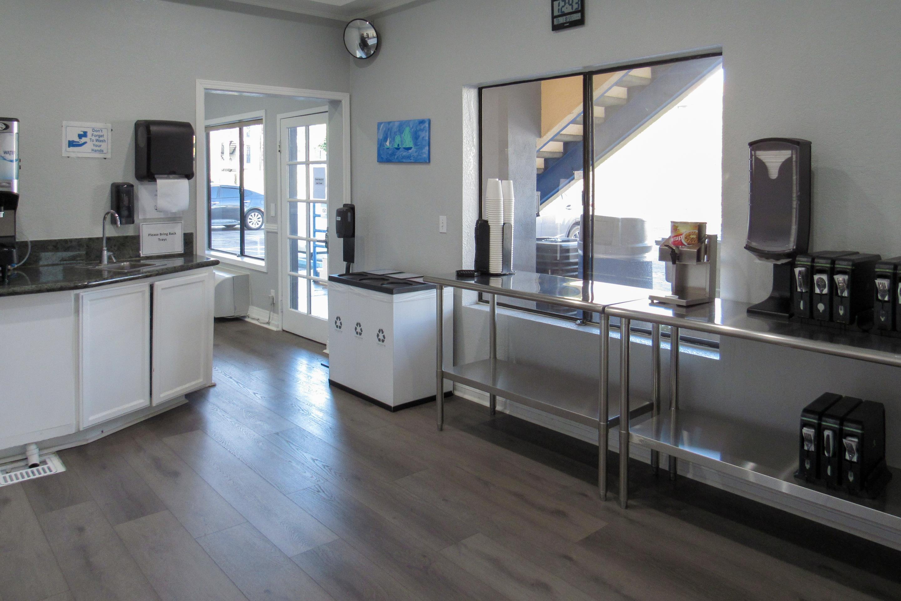 Restaurant Capri Suites Anaheim