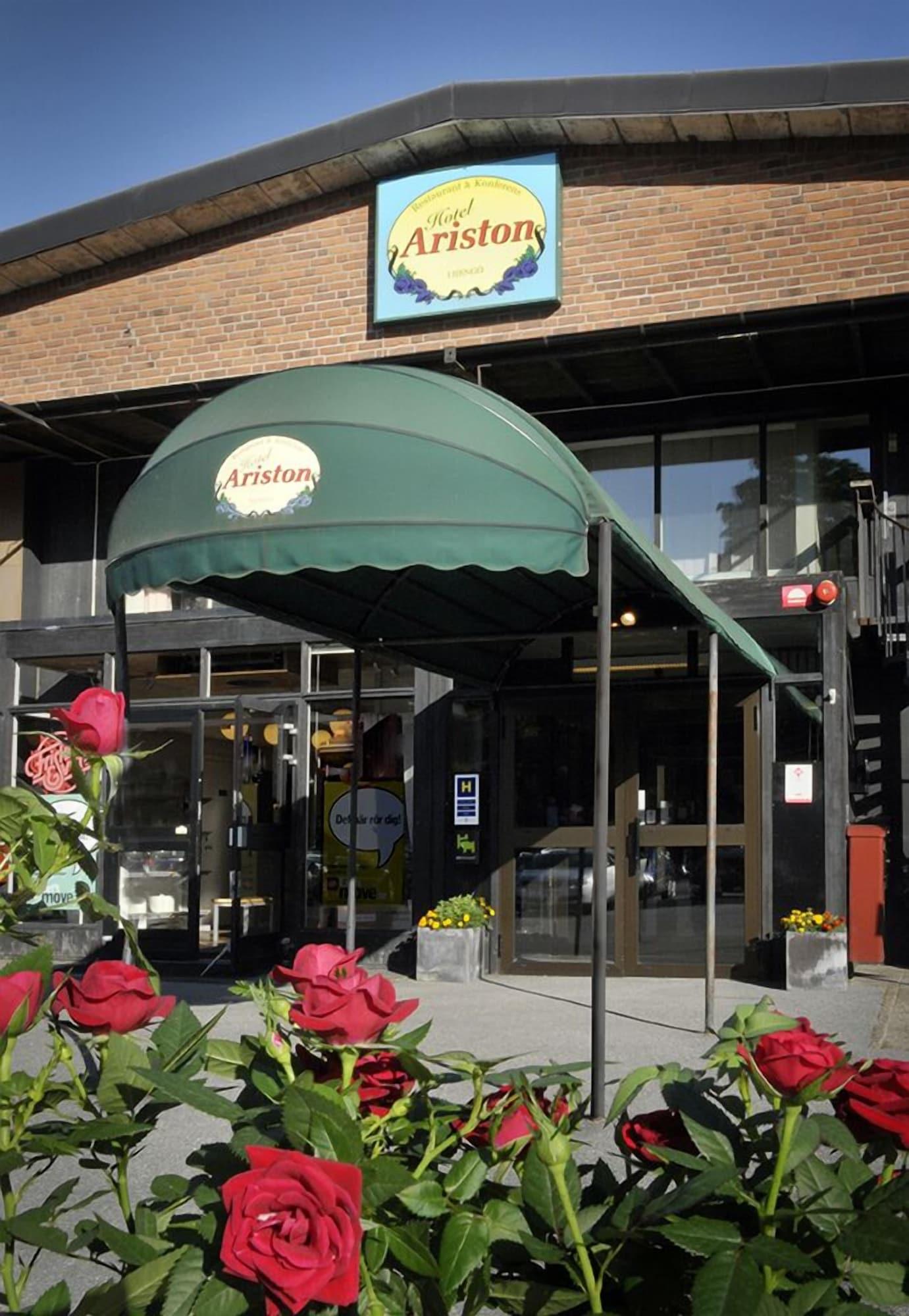 Vista Exterior Dialog Hotel Ariston Lidingö