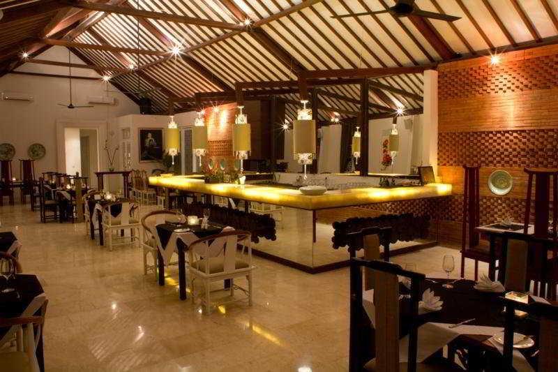 Bar/Salón Abian Biu Mansion
