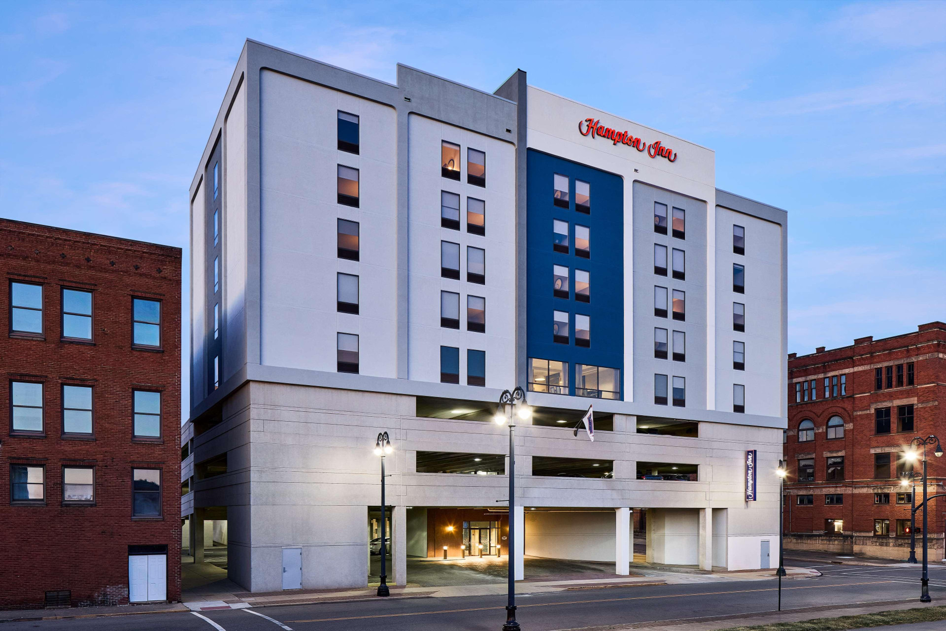 Vista Exterior Hampton Inn Massillon