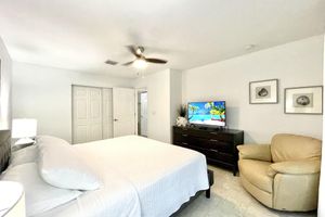 Alquiler Vacacional - Pool-Steps from Beach-Golf Car Option