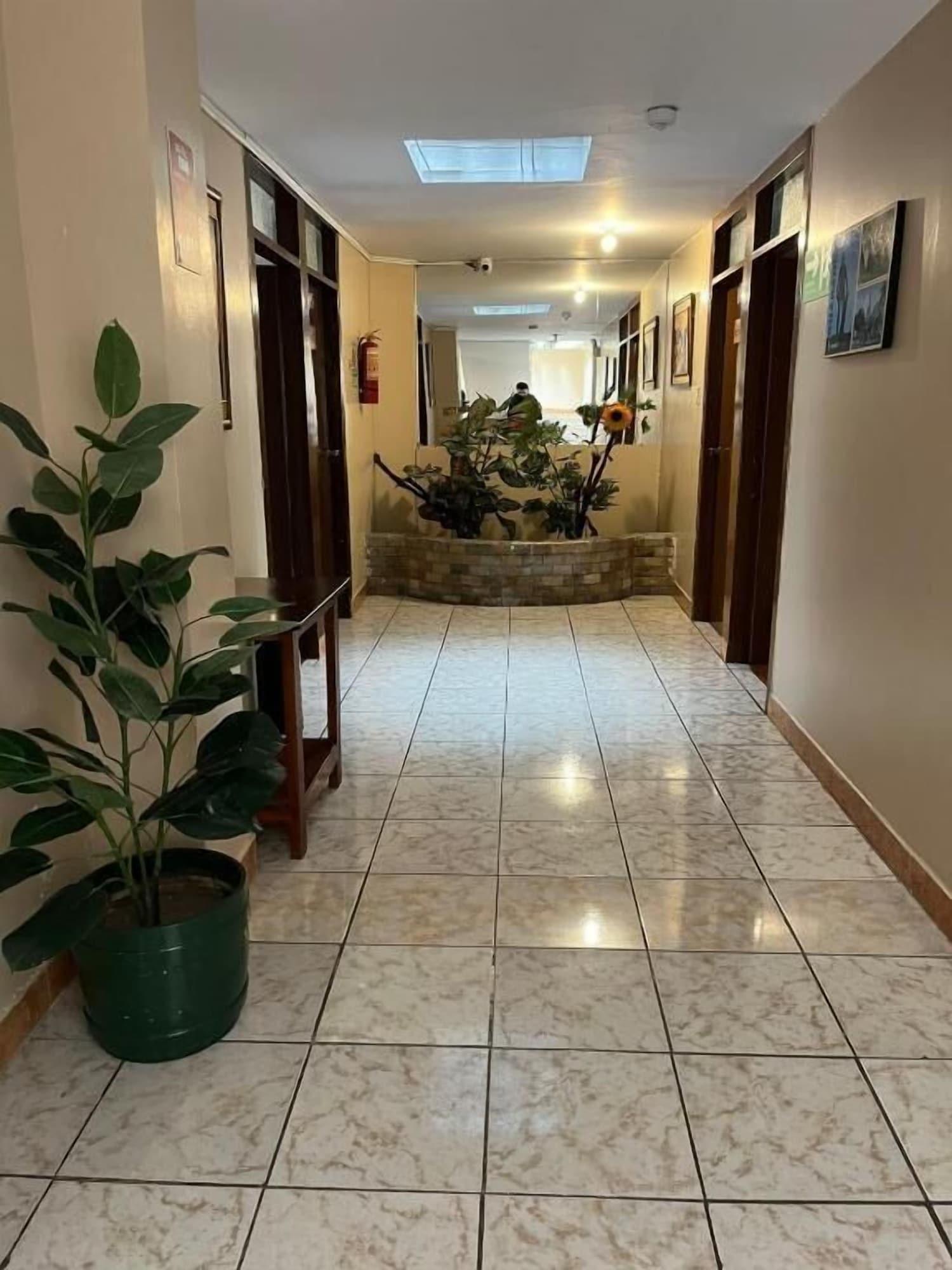 Varios Hotel Cotopaxi