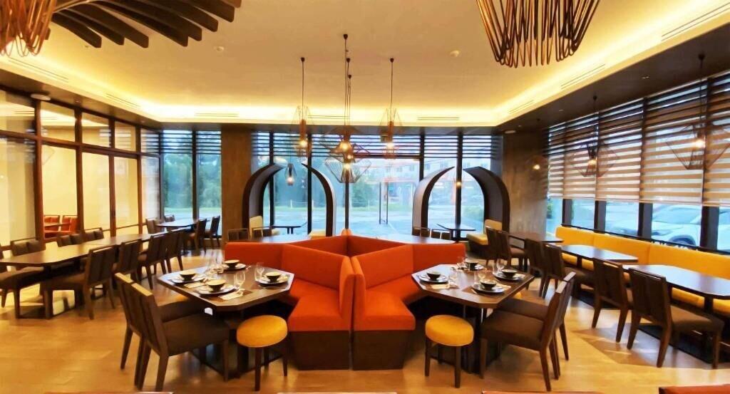 Restaurant The Aurora Subic Hotel Managed by HII