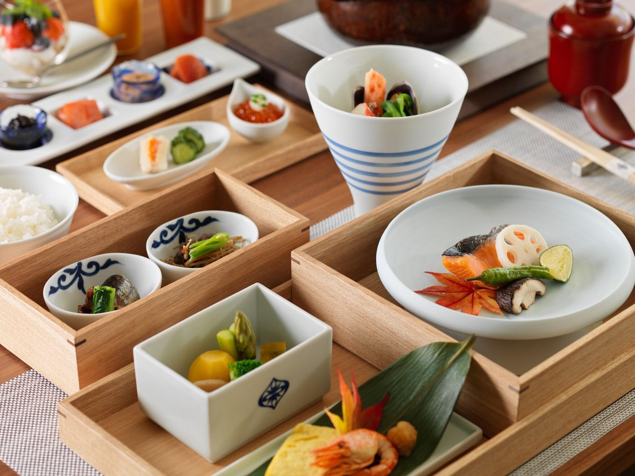 Restaurant Lake Shikotsu Tsuruga Resort Spa MIZU no UTA