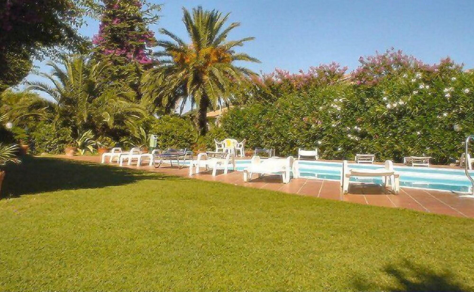 Vista Piscina Gabbiano Azzurro