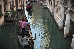 Actividad - Paseo en góndola por el Gran Canal y los canales menores con comentarios - Acceso prioritario
