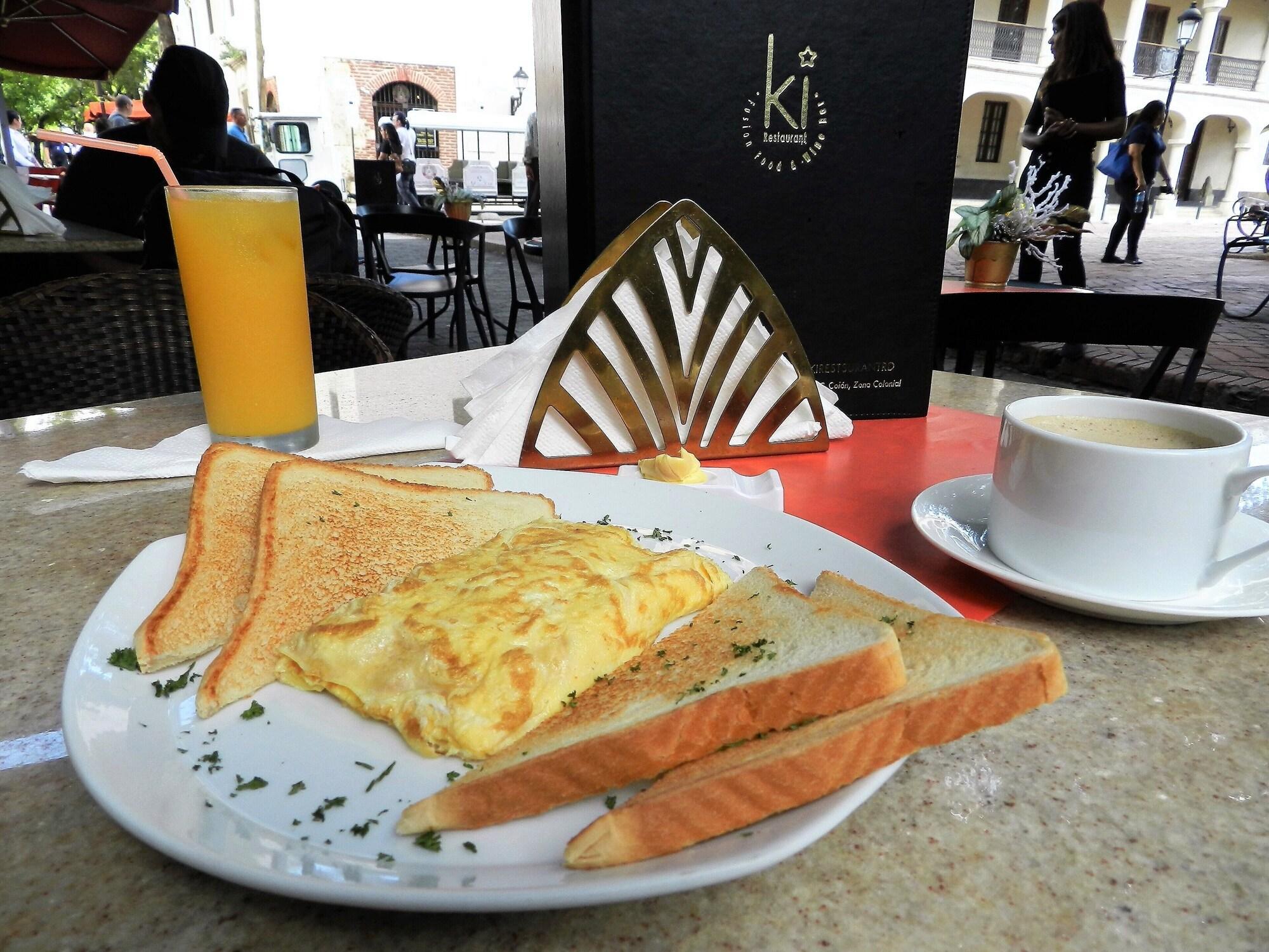 Restaurant Hostal La Colonia By The Oxo House