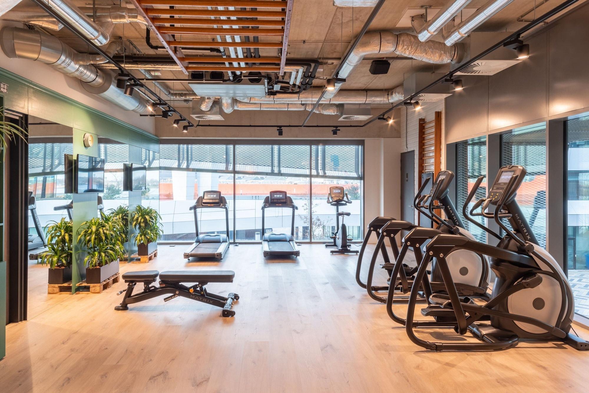 Gimnasio Moxy Amsterdam Houthavens