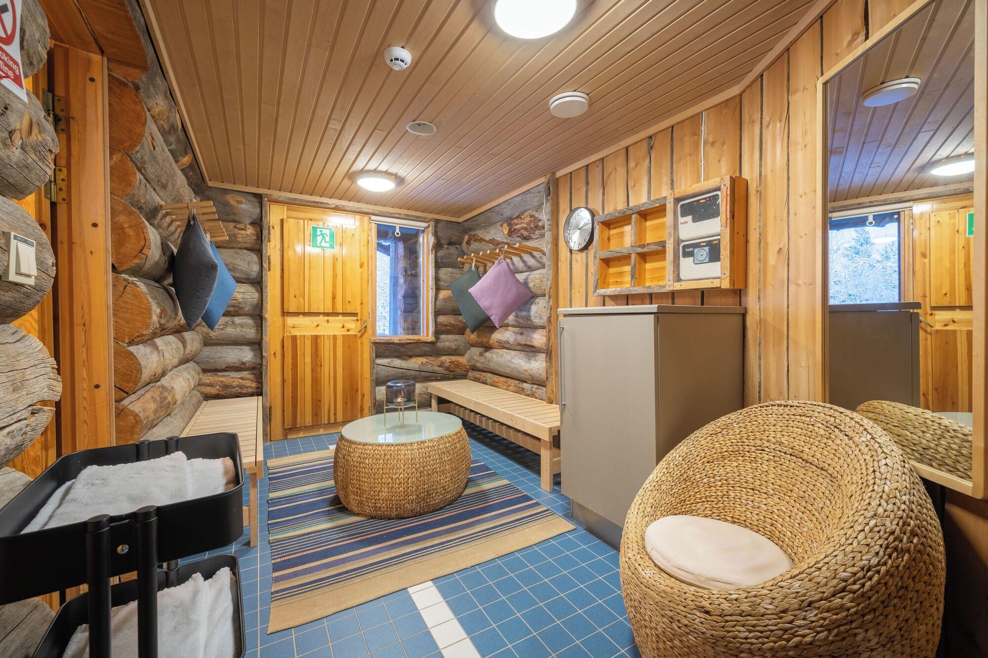 Spa Kuukkeli Log Houses Teerenpesä