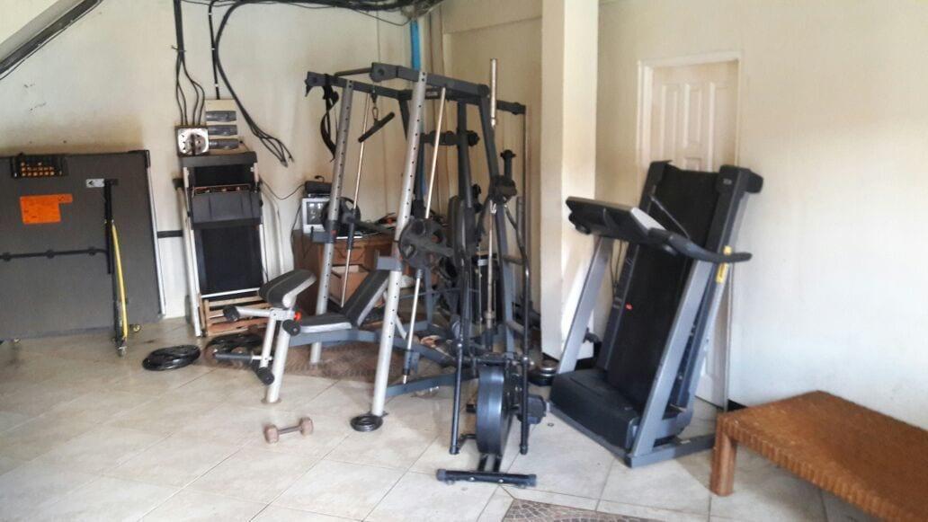 Gimnasio Hotel Bar Emergency 911