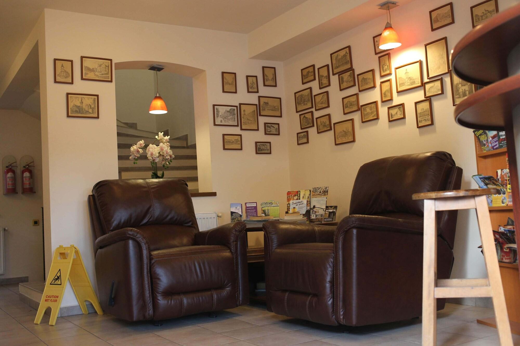 Vista Lobby Pensiunea Luiza