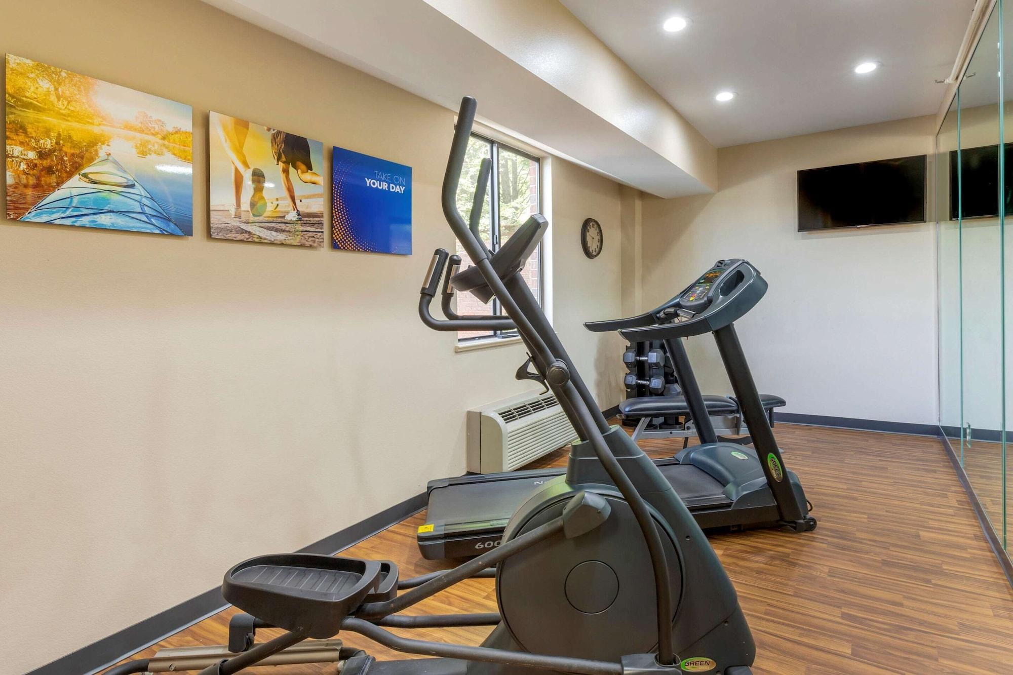 Gimnasio Comfort Inn & Suites Lenoir Hwy 321 Northern Foothills