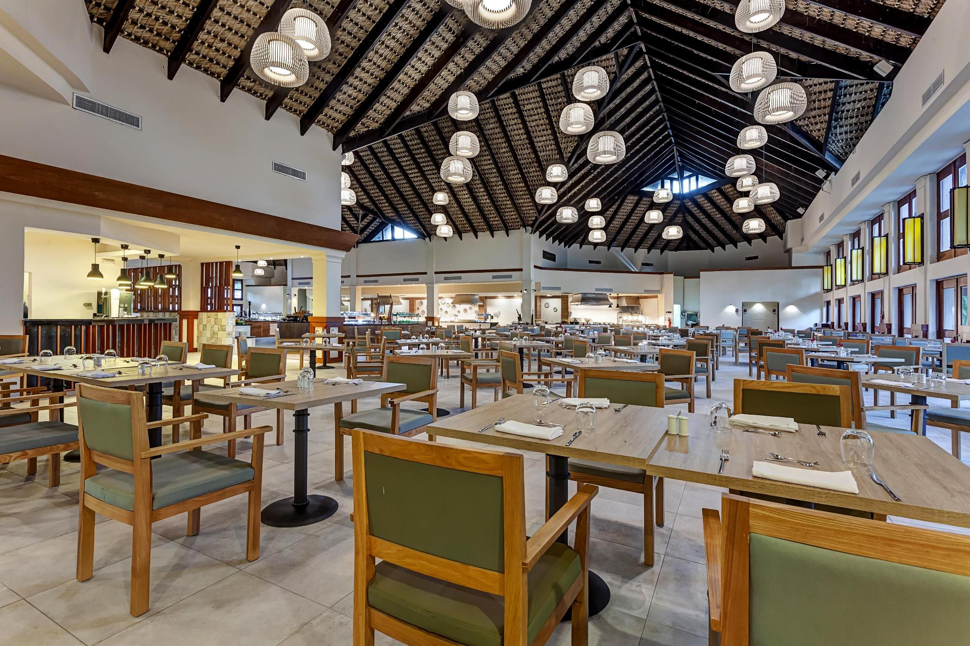 Restaurant Royalton Splash Punta Cana, An Autograph Collection All-Inclusive Resort & Casino