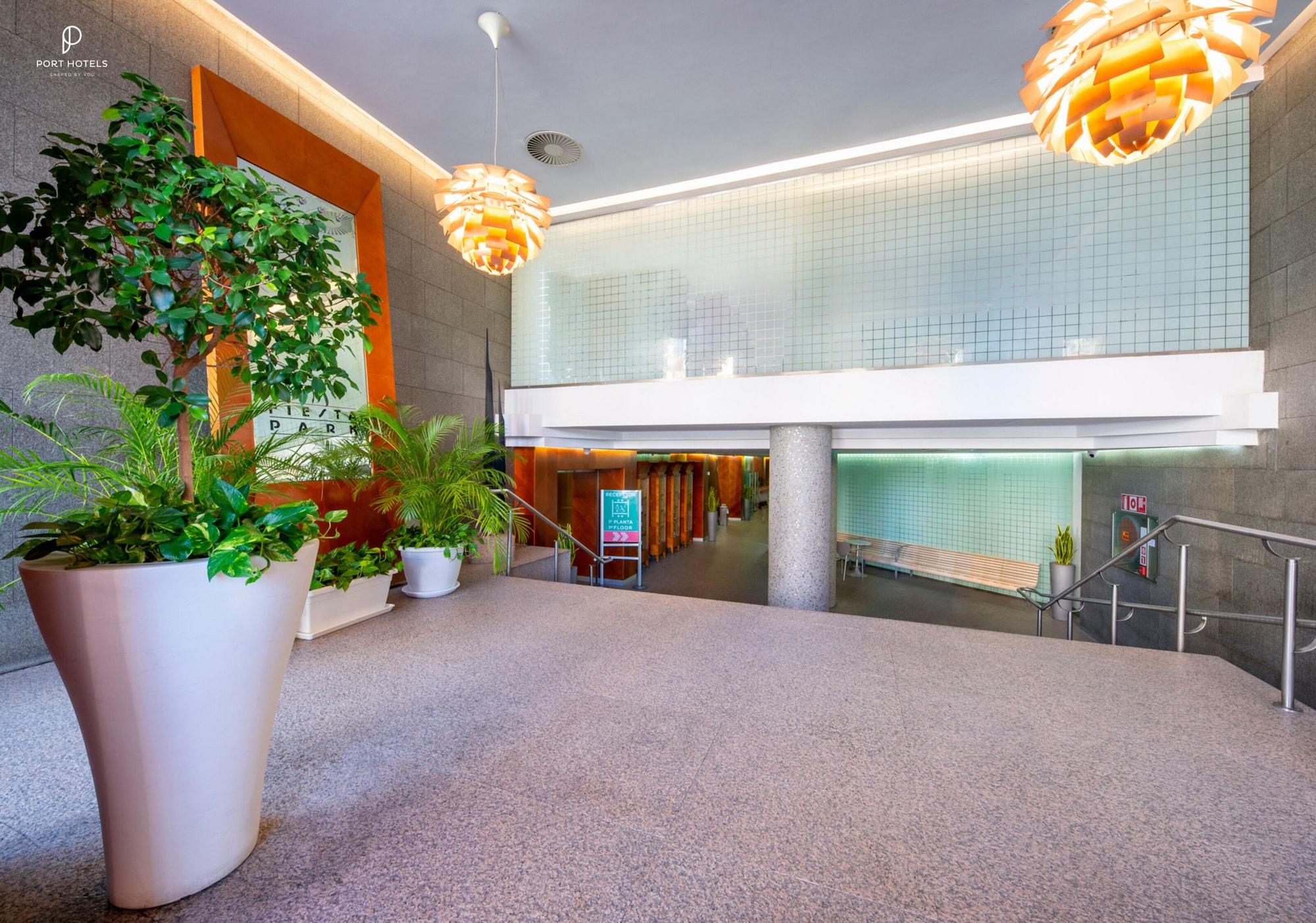 Vista Lobby Port Fiesta Park Hotel