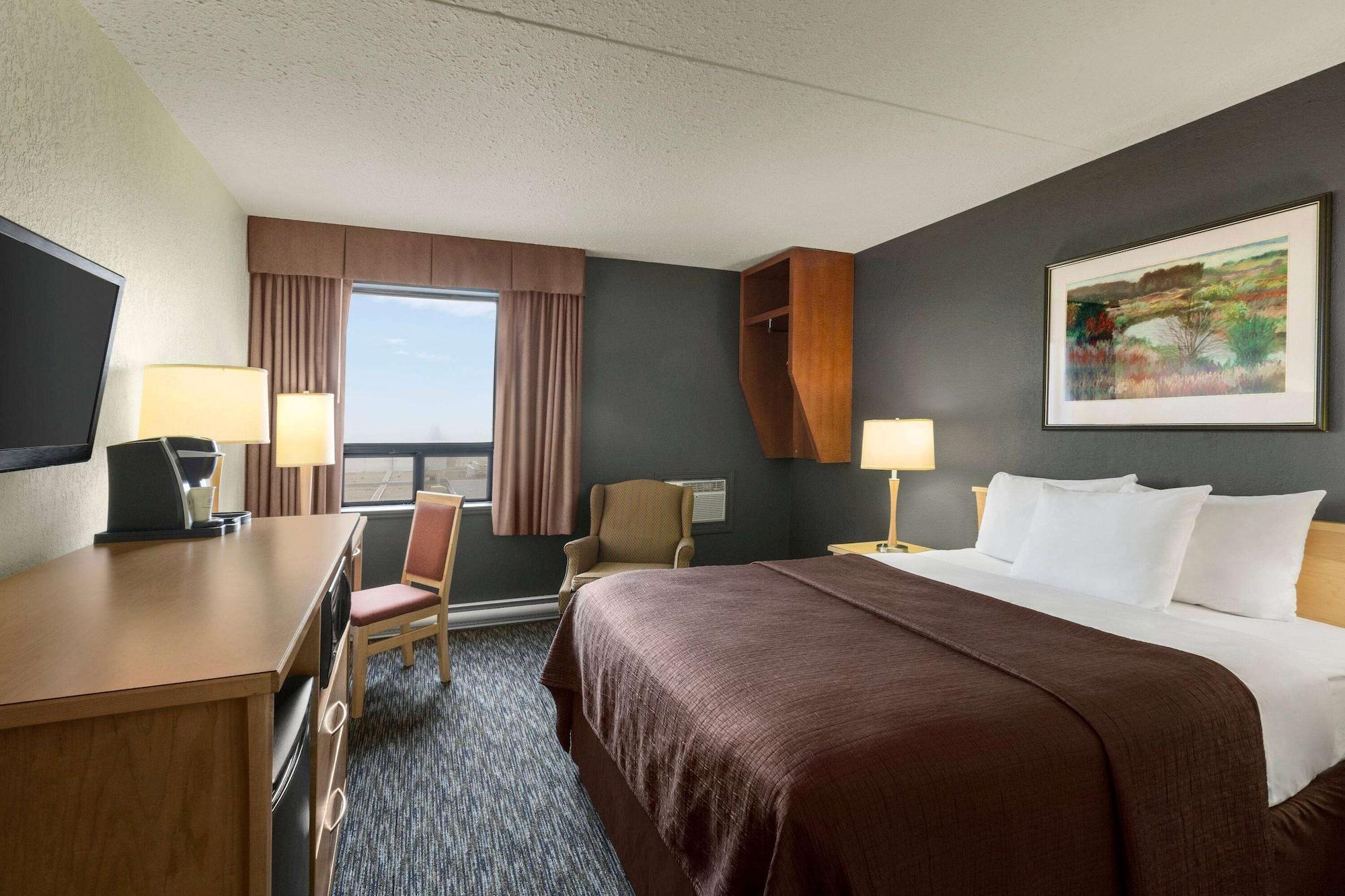 Habitación Travelodge by Wyndham Edmonton West