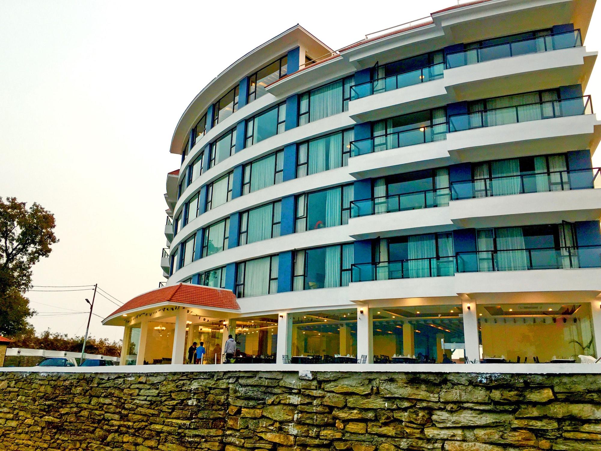 Vista Exterior Himalayan Front Hotel by KGH Group