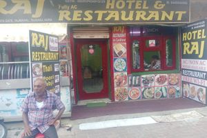 Alojamiento - Hotel Raj Bed & Breakfast