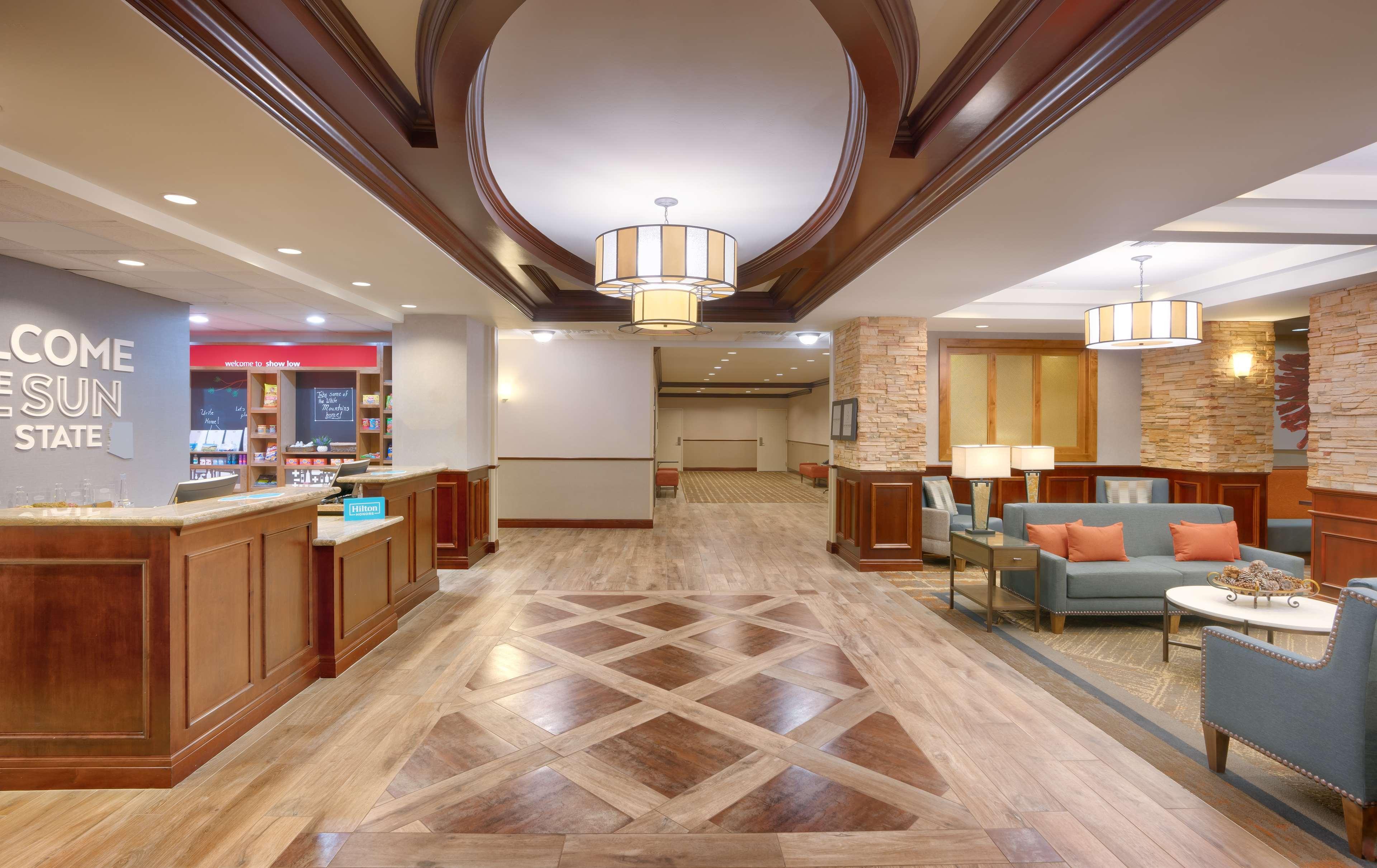 Vista Lobby Hampton Inn & Suites Show Low-Pinetop