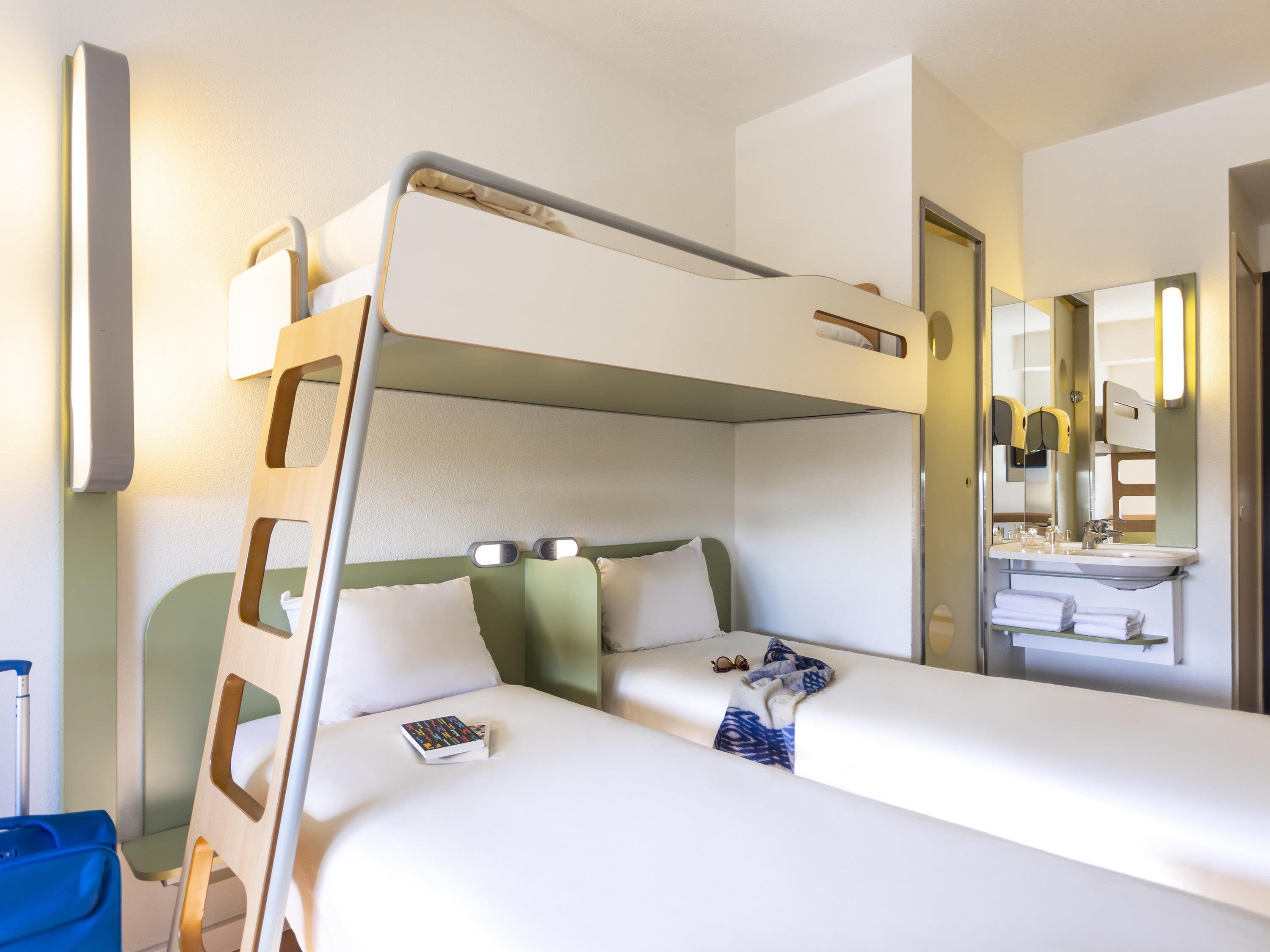 Varios ibis budget Antwerpen Centraal Station