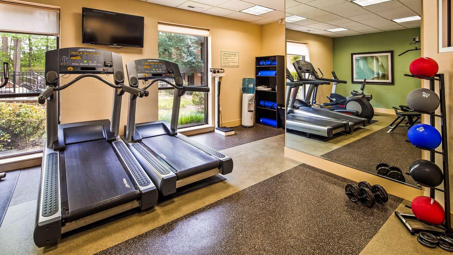 Gimnasio Best Western Plus Cary Inn - NC State